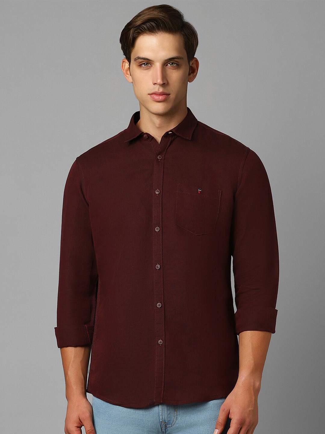 

Louis Philippe Jeans Slim Fit Spread Collar Long Sleeves Linen Casual Shirt, Maroon
