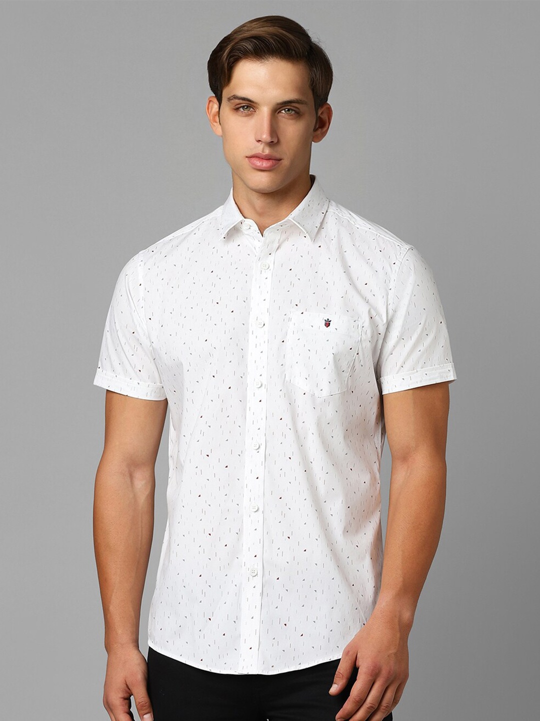 

Louis Philippe Jeans Slim Fit Printed Spread Collar Short Sleeves Cotton Casual Shirt, White