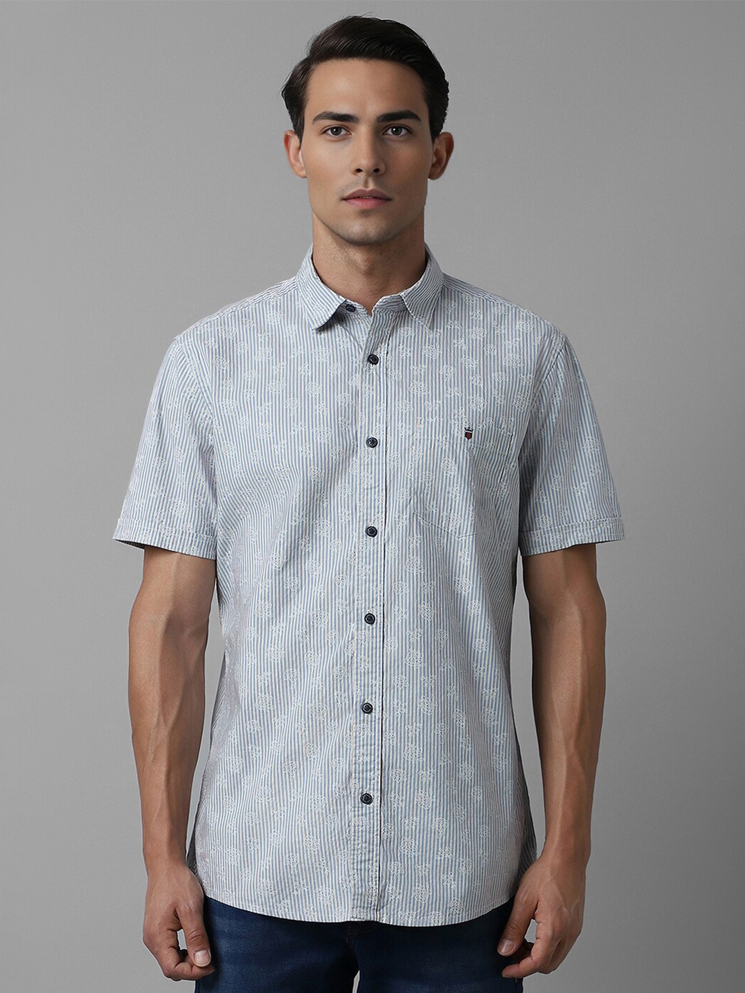 

Louis Philippe Jeans Men Slim Fit Floral Printed Spread Collar Cotton Shirt, Blue