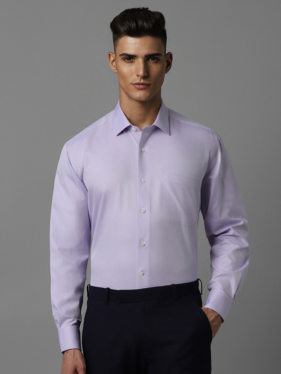 

Luxure by Louis Philippe Slim Fit Spread Collar Formal Shirt, Purple