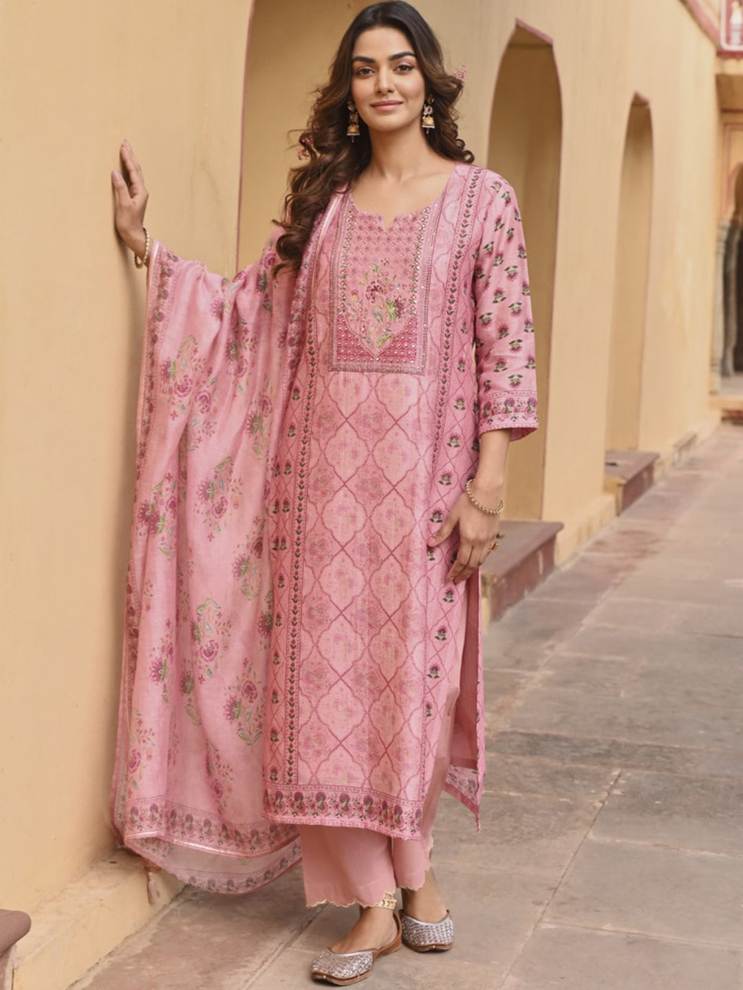 

KARAJ JAIPUR Floral Embroidered Round Neck Thread Work Linen Kurta with Trousers & Dupatta, Peach