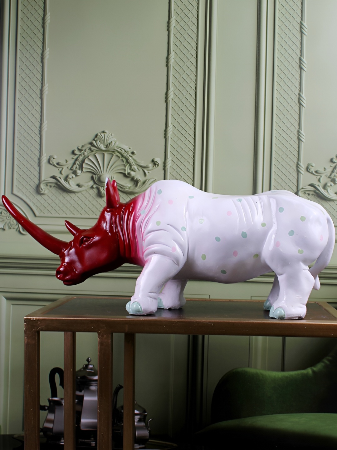 

THE WHITE INK DECOR Pink Figurine Showpiece