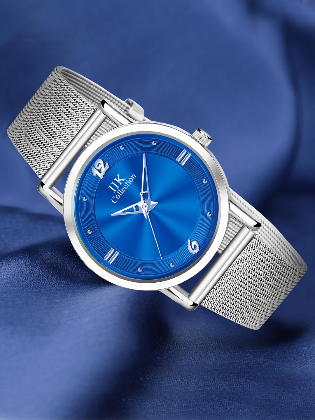 

IIK COLLECTION Women Round Dial Bracelet Style Straps Analogue Watch, Blue