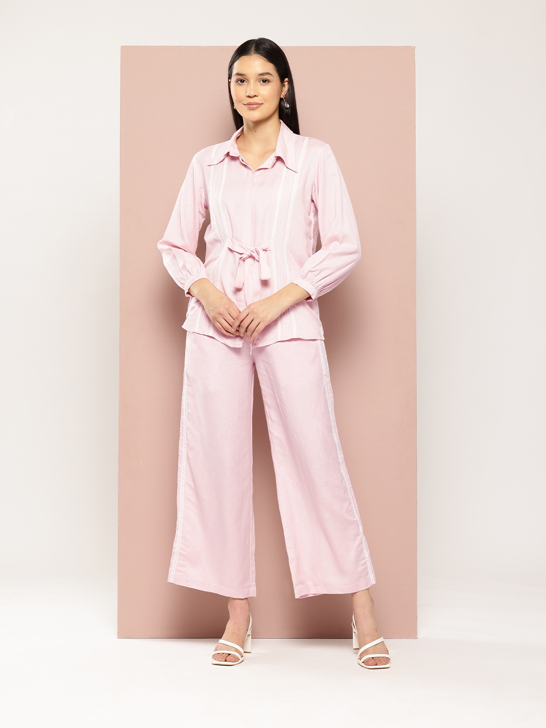 

ArtiZenWeaves Women Embroidered Co-Ords Set, Pink