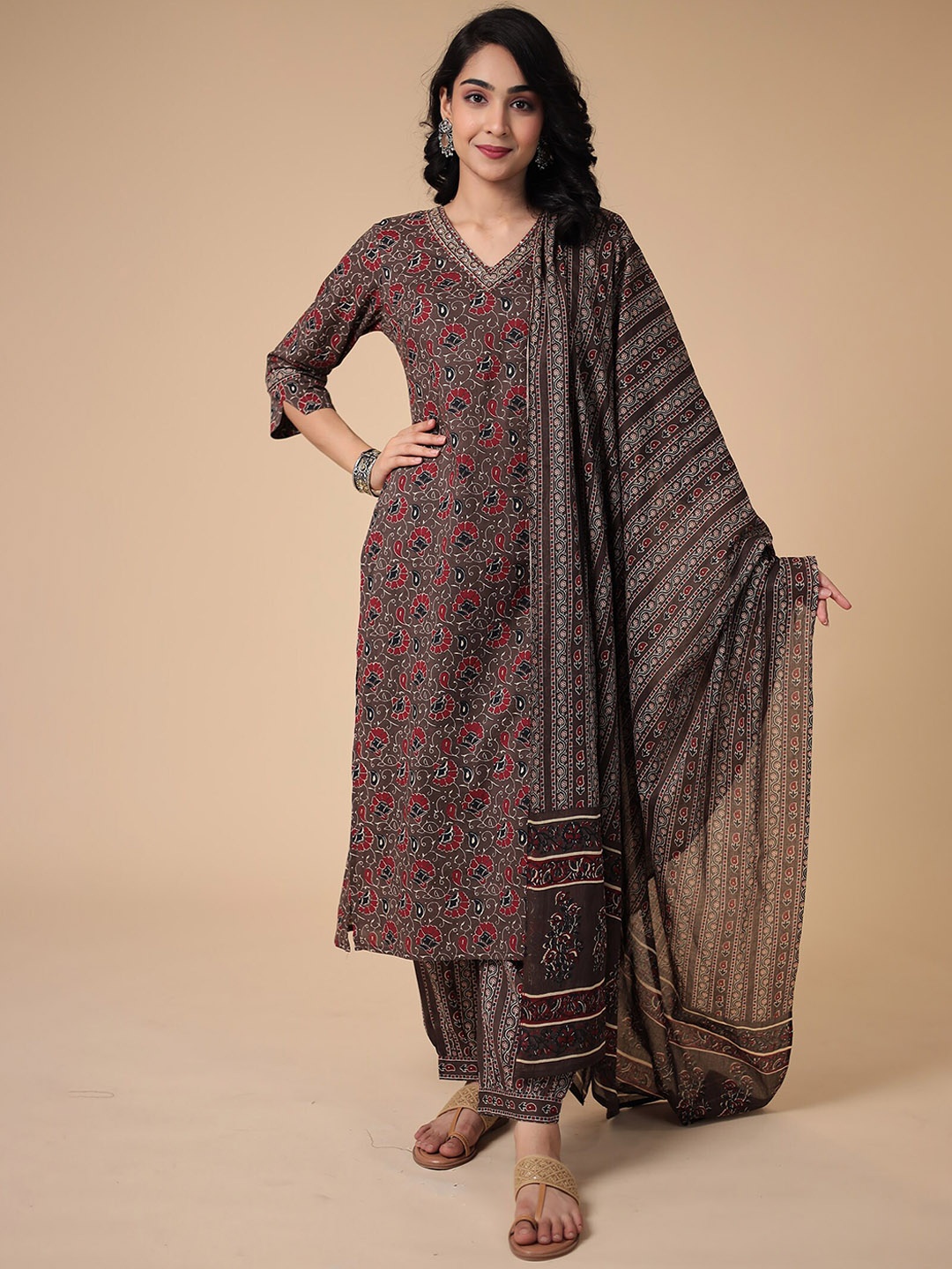 

ZARI Floral Printed Sequinned Regular Pure Cotton Kurta With Trousers & Dupatta, Red