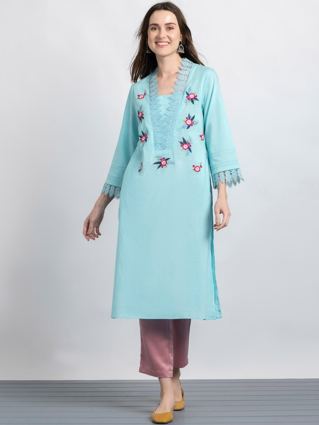 

SHAYE Floral Embroidered Flared Sleeves Thread Work Straight Kurta, Blue