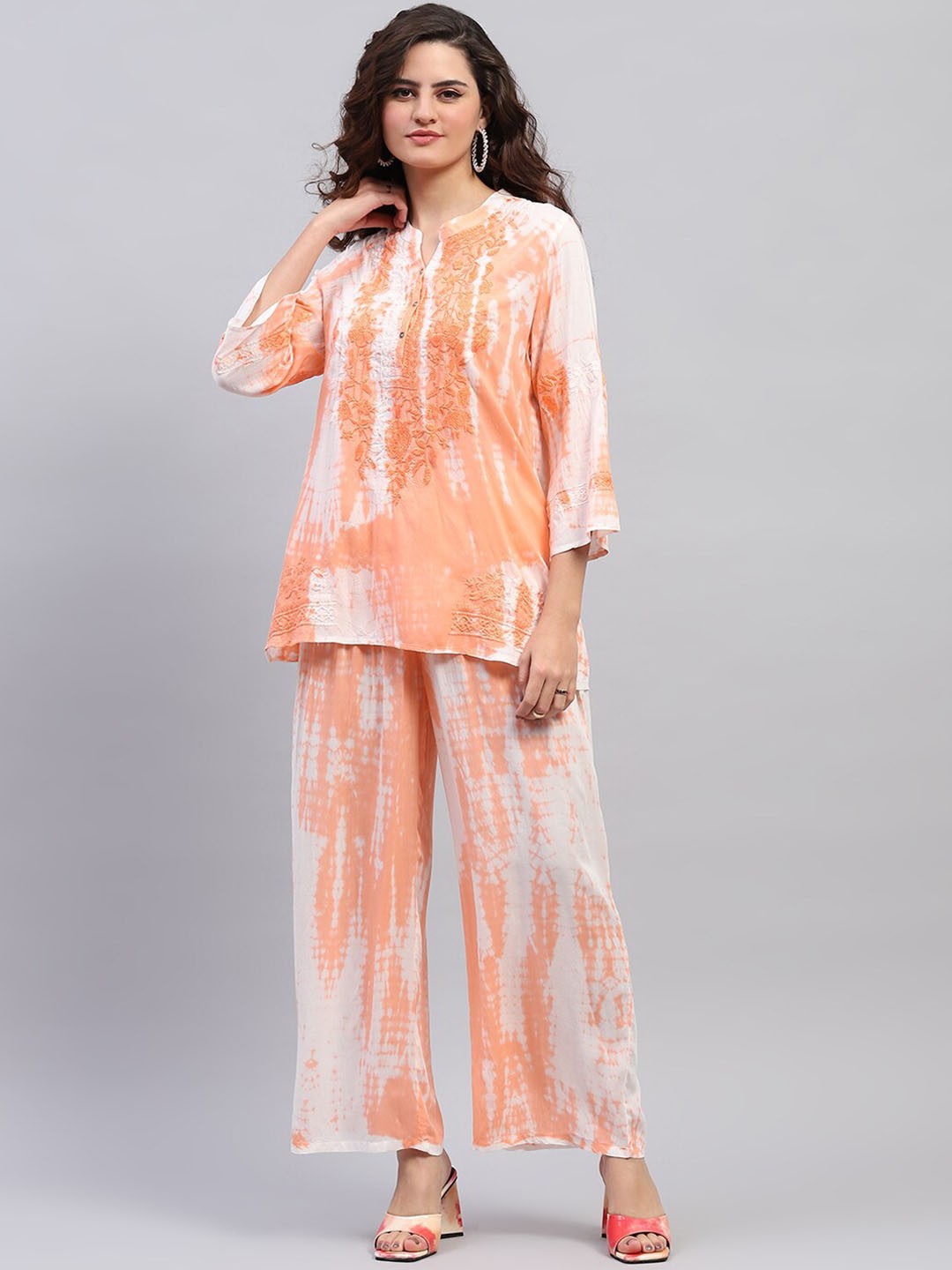 

Monte Carlo Floral Embroidered Pure-Cotton Top With Trousers, Peach