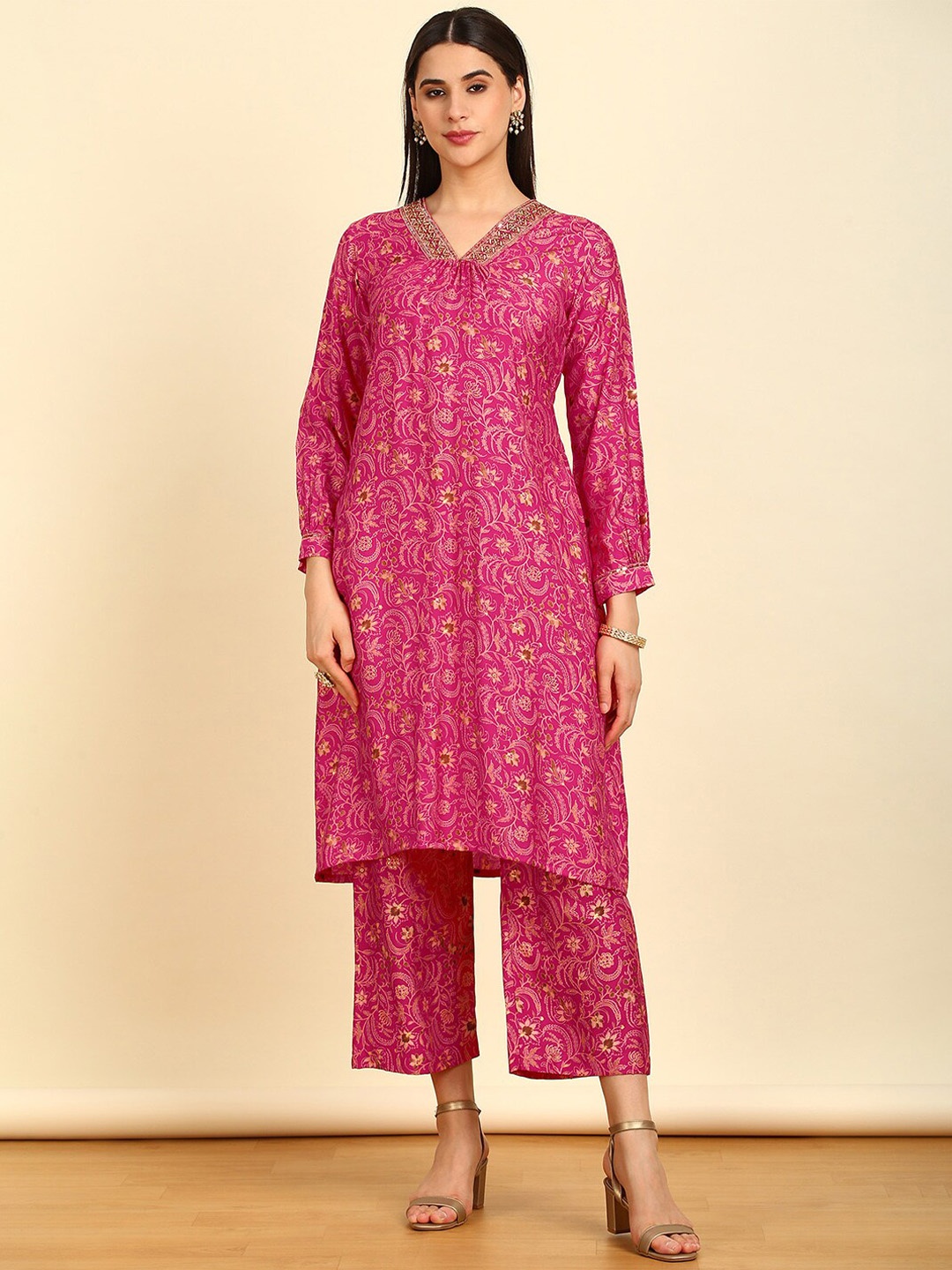 

Soch Floral Printed Regular Sequinned Kurta with Palazzos, Pink