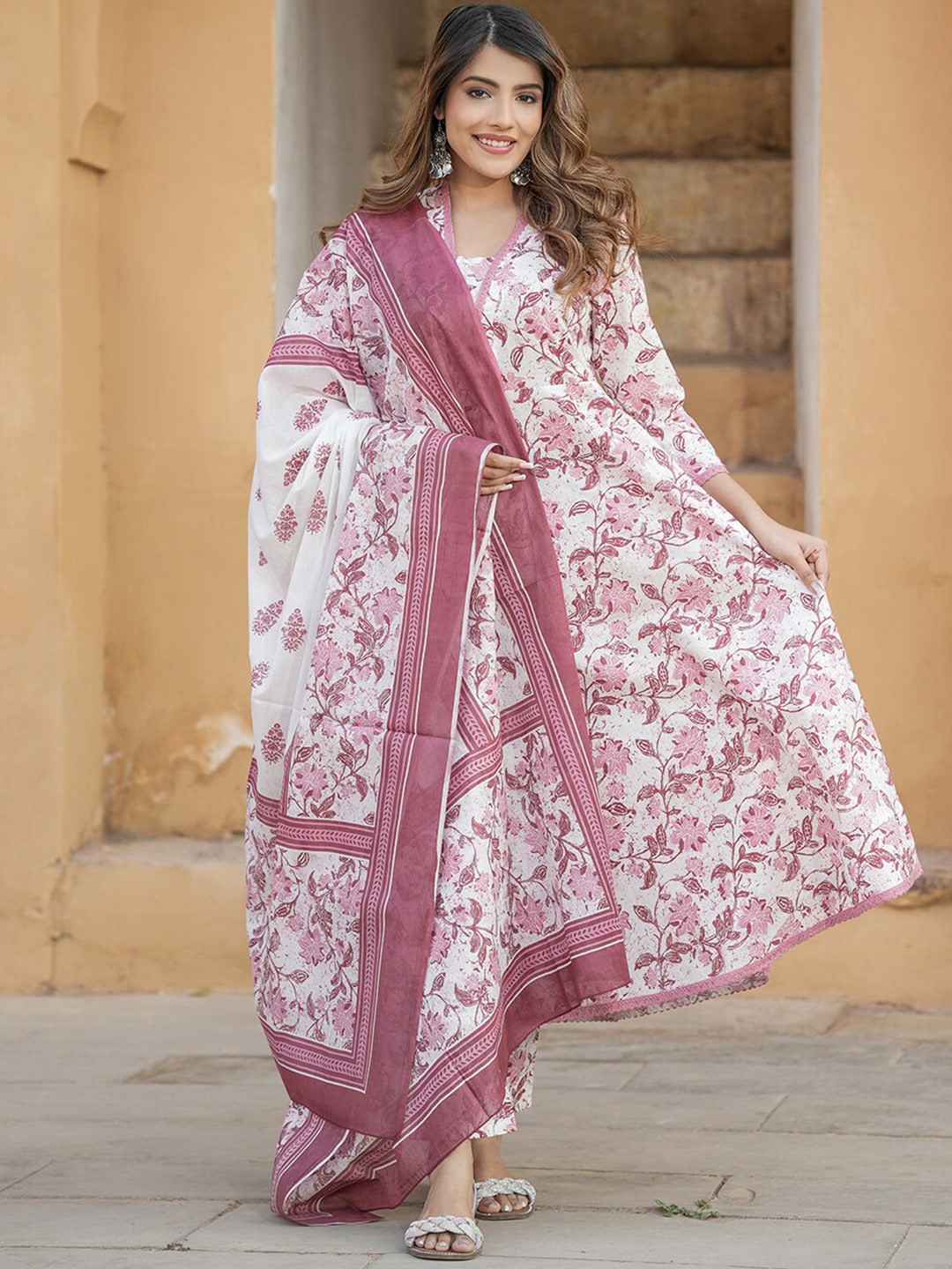 

PARTHVI Floral Printed Regular Kurta with Palazzos & Dupatta, White