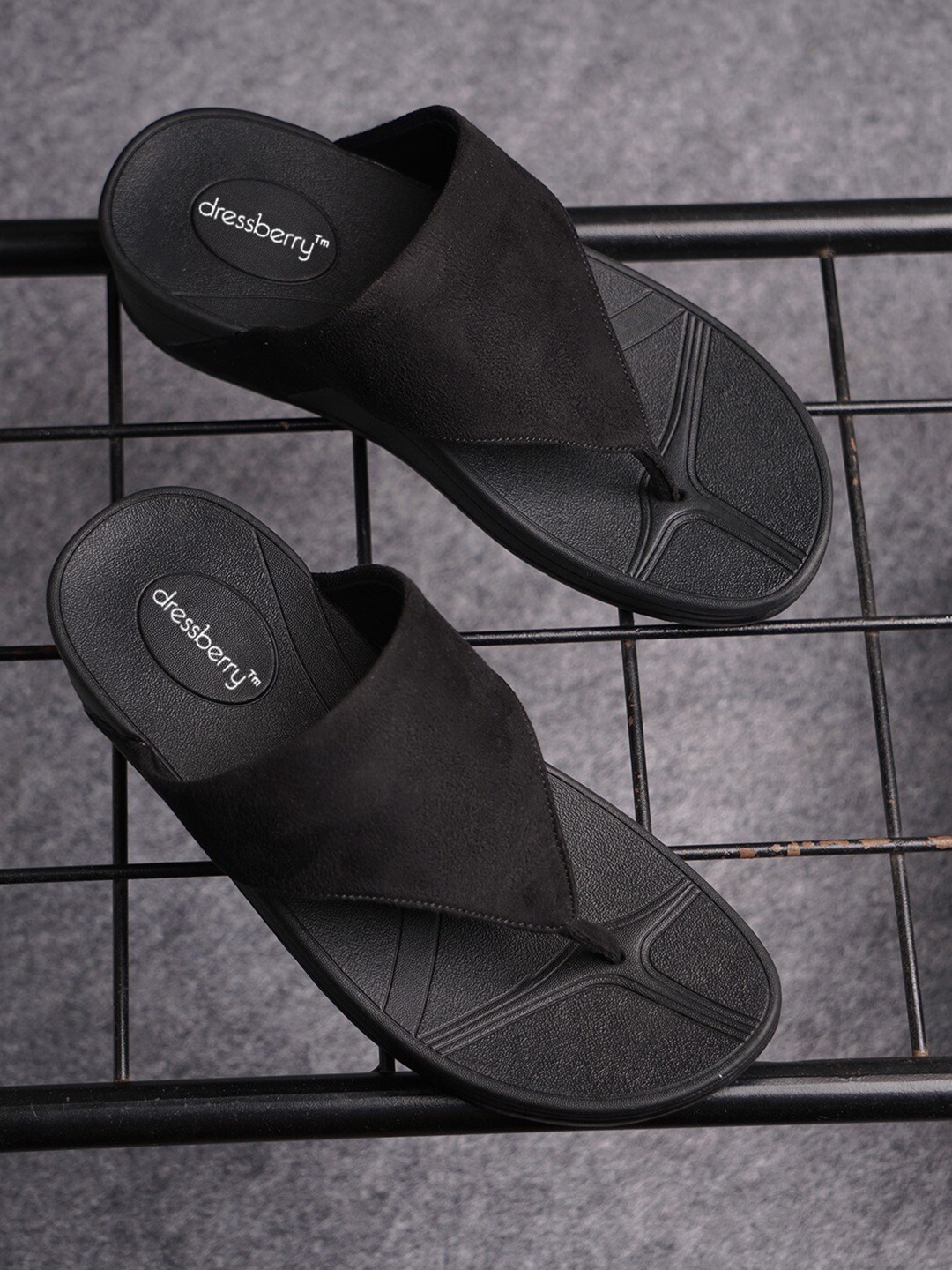 

DressBerry Black Textured Open Toe Flats