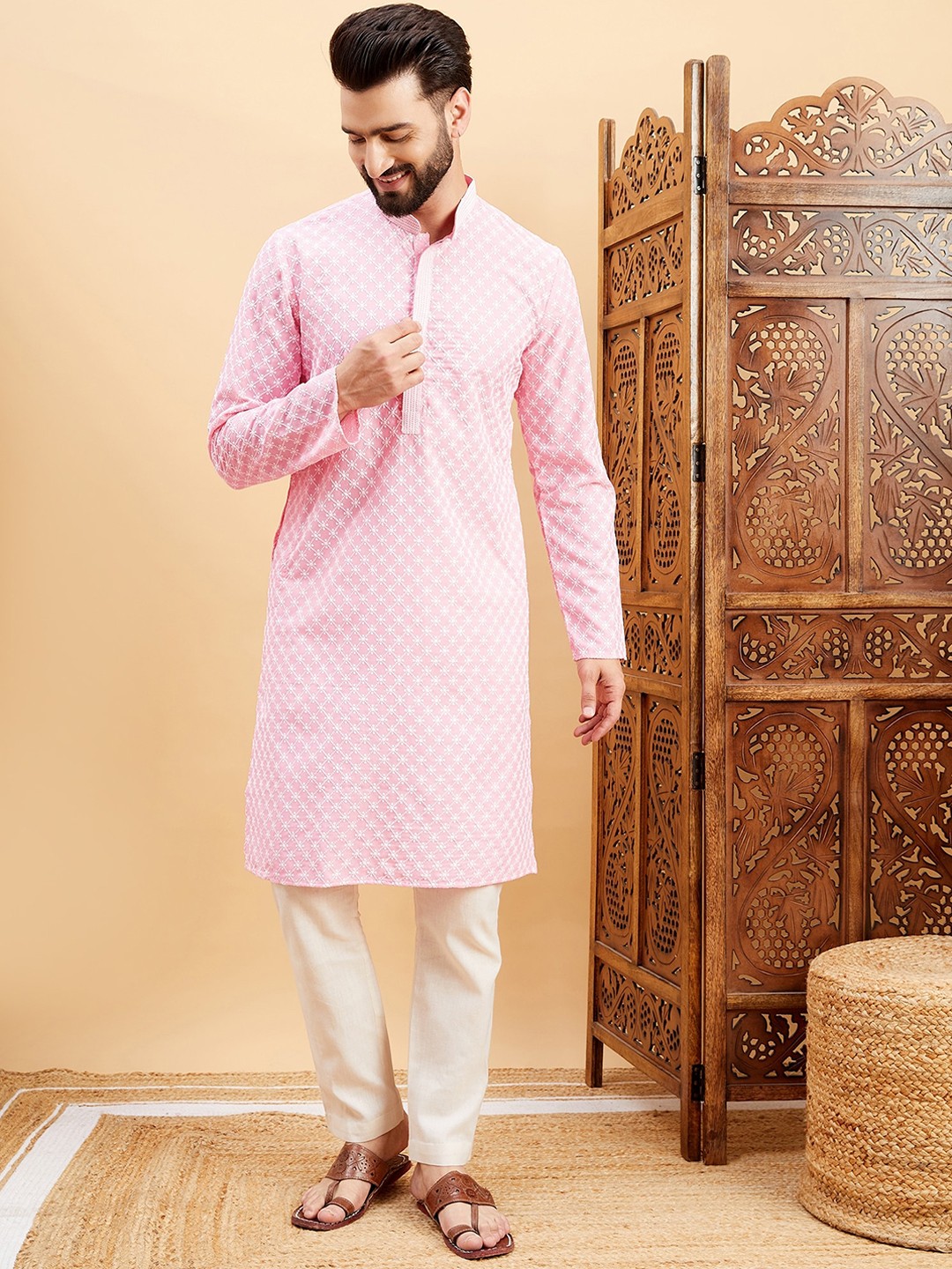 

HERE&NOW Men Geometric Printed Flared Sleeves Thread Work Kurta, Pink