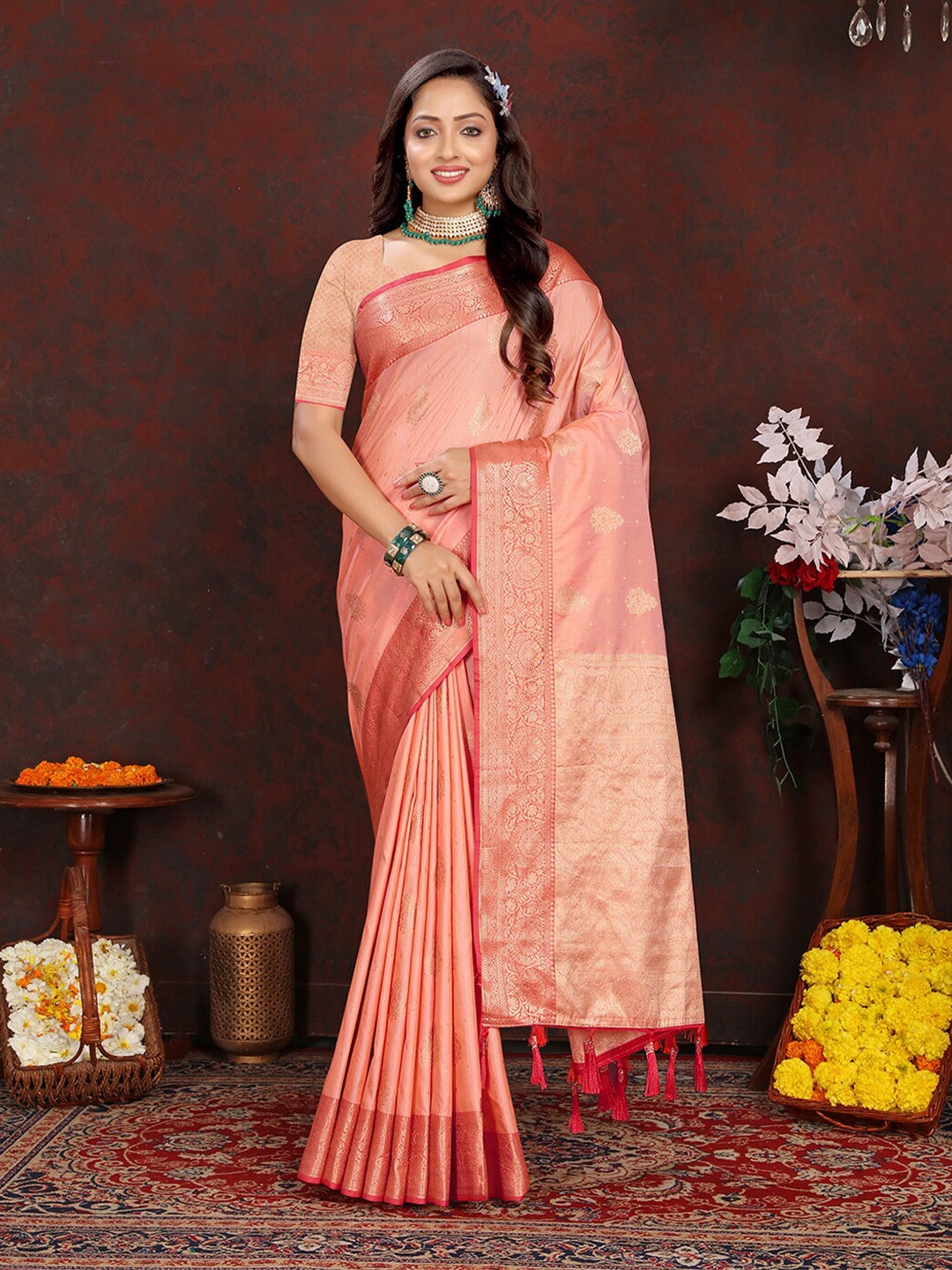Lookslady Floral Woven Design Zari Kanjeevaram Saree, Peach