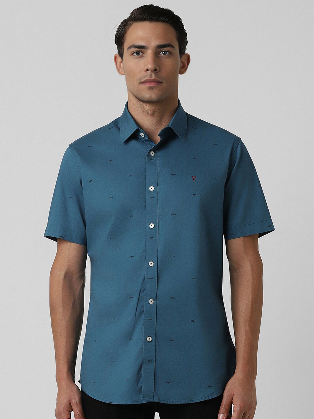 

Van Heusen Sport Slim Fit Opaque Abstract Printed Cotton Casual Shirt, Blue