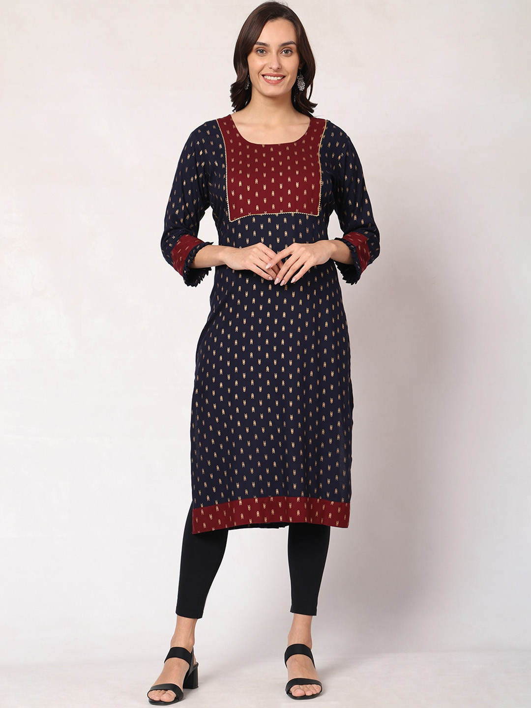 

GOCHIKKO Geometric Printed Pure Cotton Straight Kurta, Navy blue