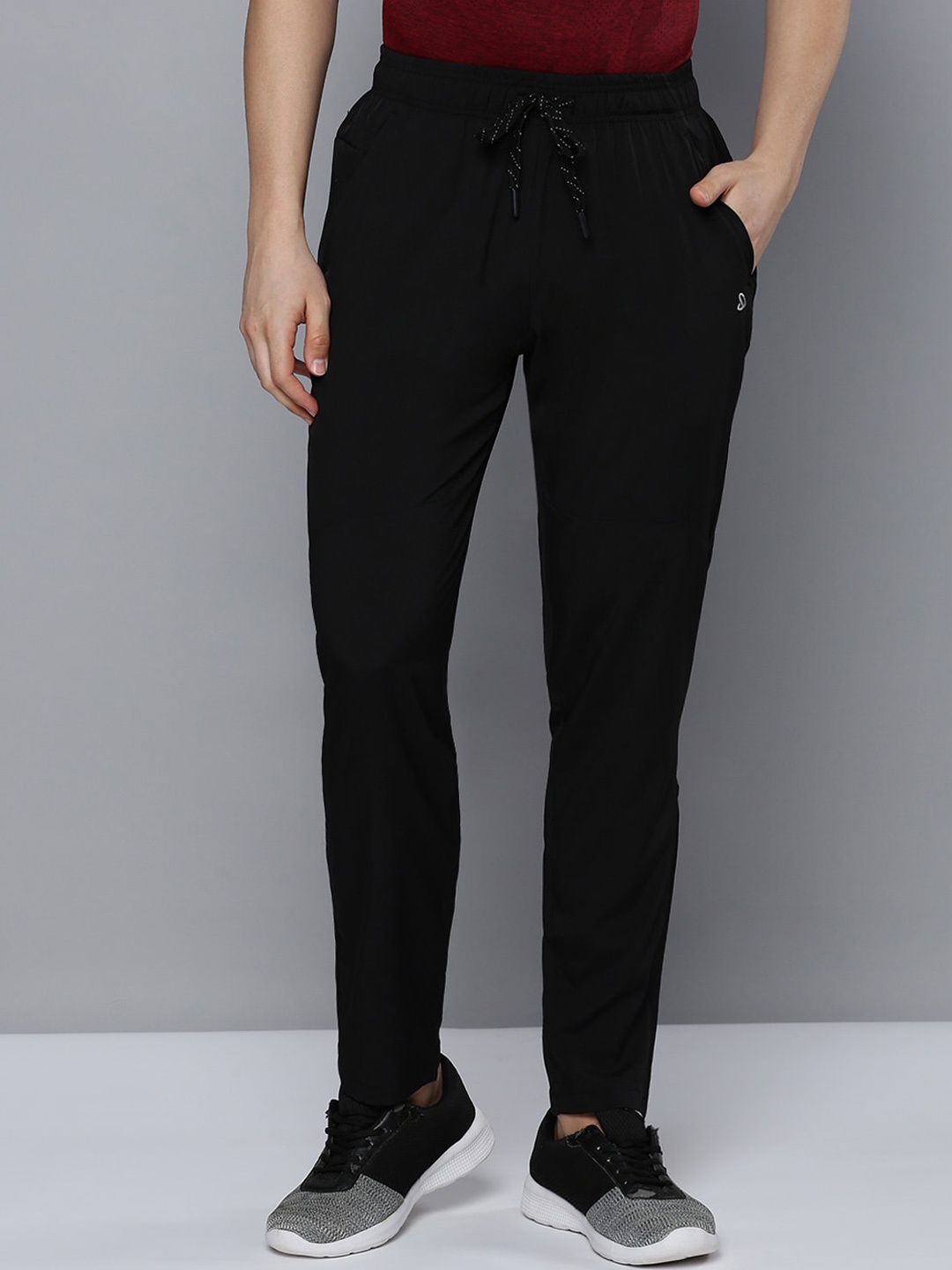 

SPORTO Men Slim-Fit Dry-Fit Track Pant, Black