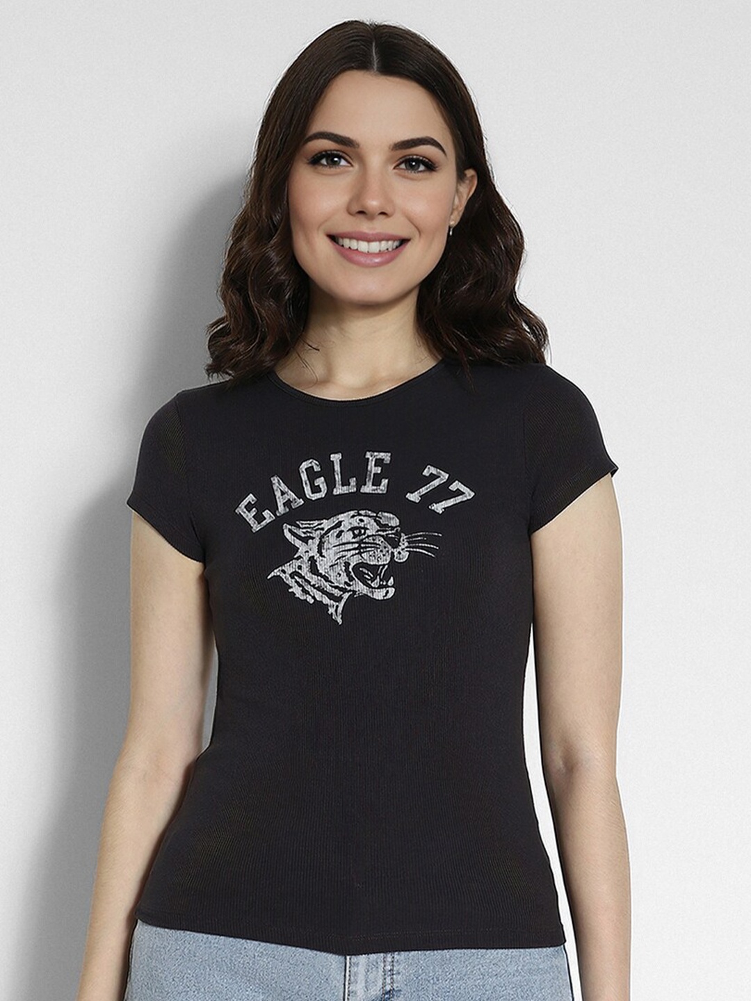 

AMERICAN EAGLE OUTFITTERS Typography Printed Round Neck Slim Fit T-shirt, Black