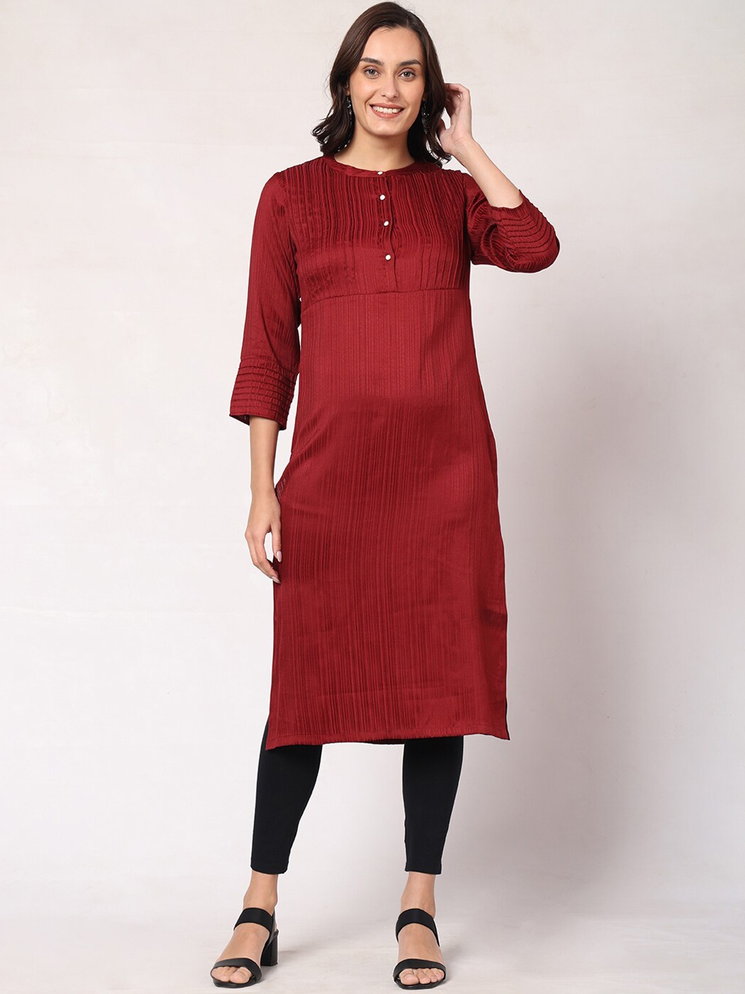 

GOCHIKKO Round Neck Cotton Straight Kurta, Red