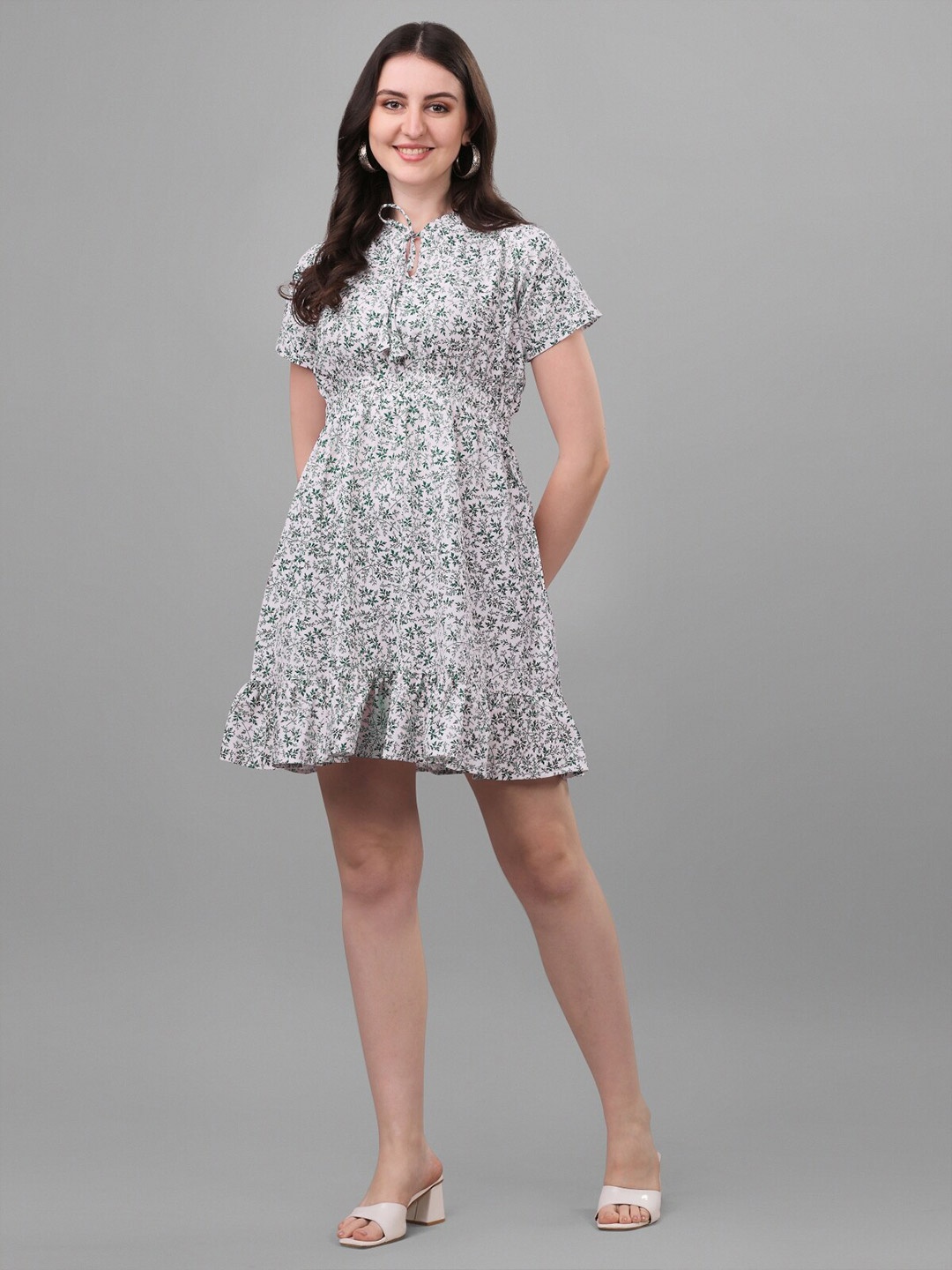 

Growdamy Floral Printed Tie-Up Neck Cotton Fit & Flare Dress, Green