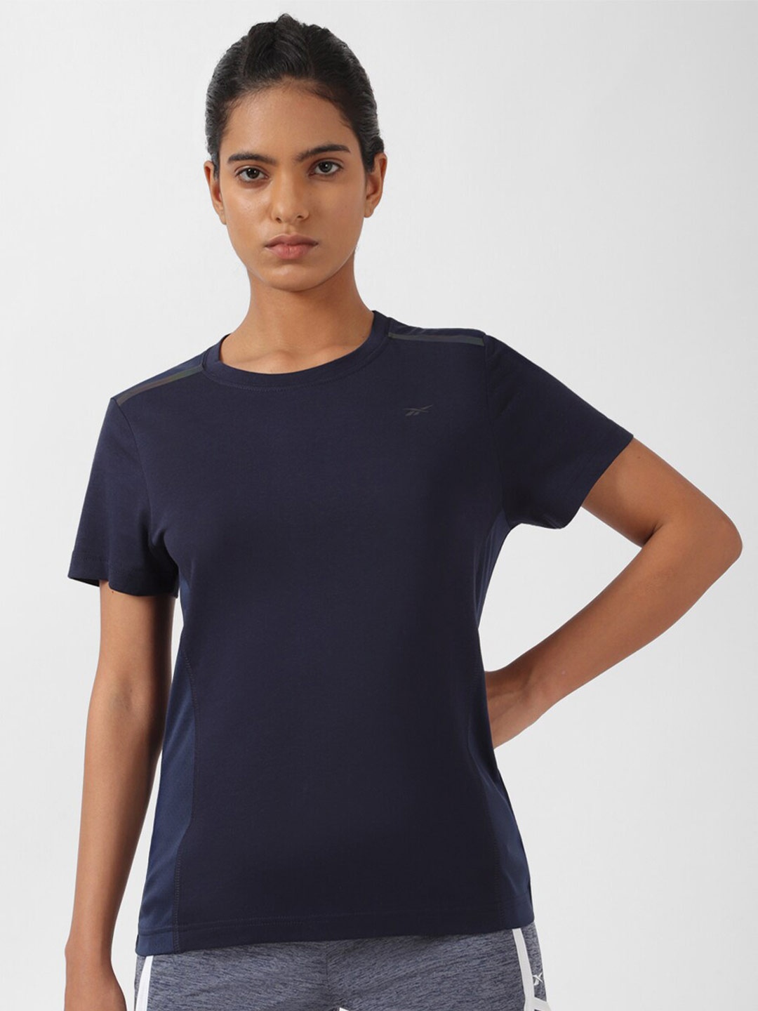 

Reebok Round Neck Casual T-shirt, Navy blue