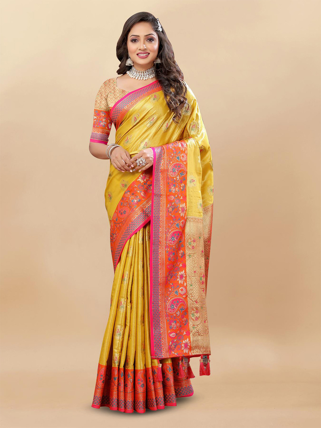

PATIALAPICKS Ethnic Motifs Woven Design Zari Pure Silk Kanjeevaram Saree, Yellow