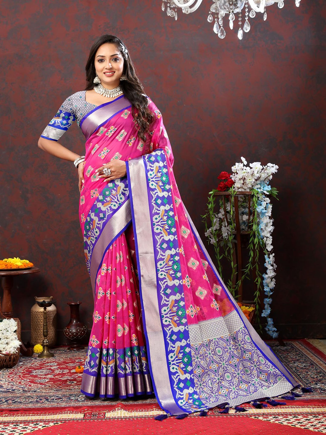 

PATIALAPICKS Ethnic Motifs Woven Design Zari Paithani Saree, Pink