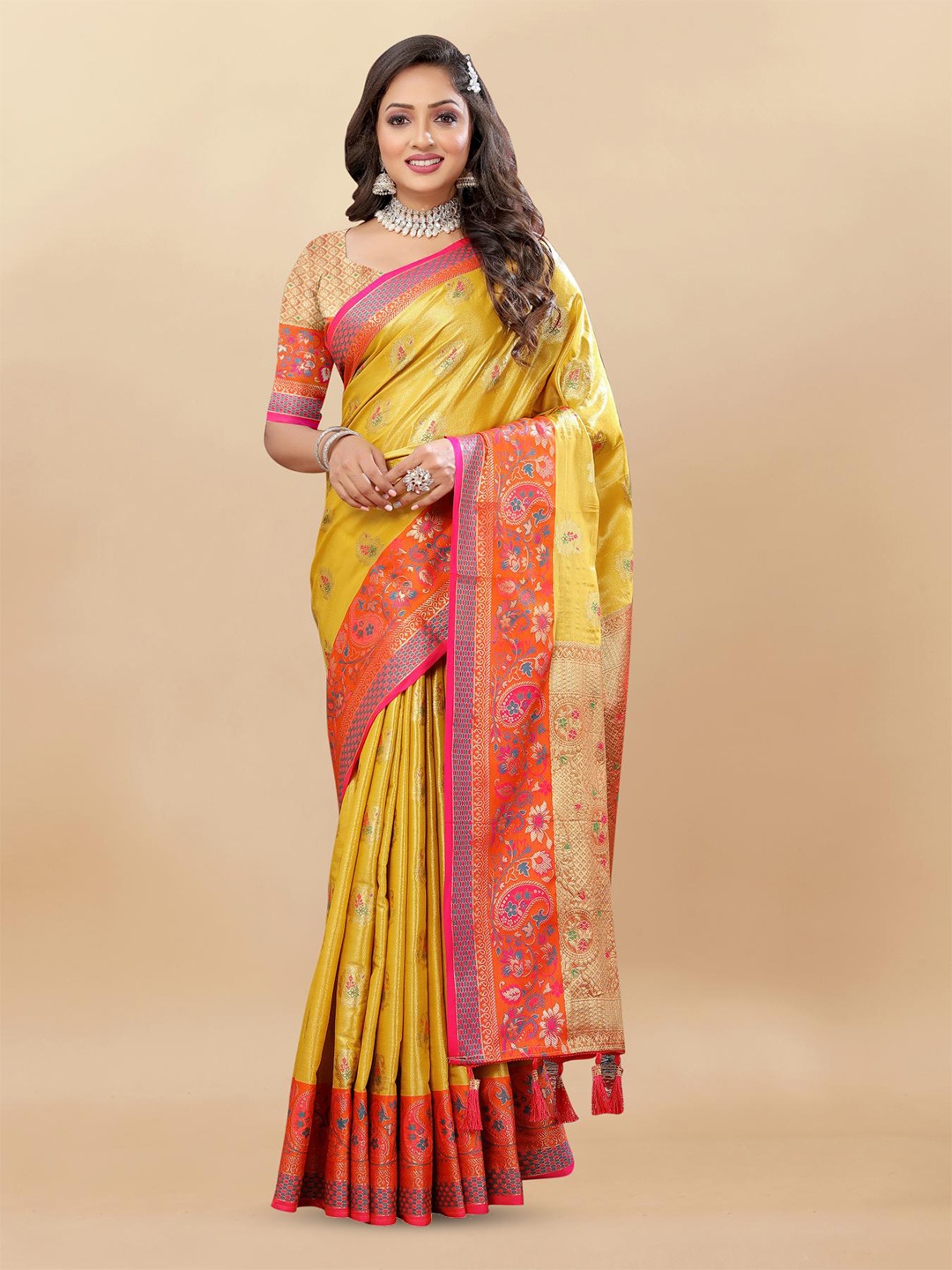 

PATIALAPICKS Paisley Zari Pure Silk Kanjeevaram Saree, Yellow