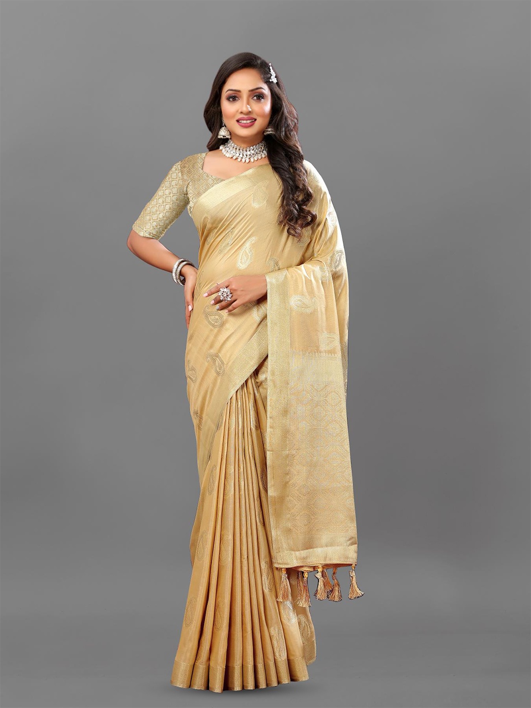 

PATIALAPICKS Paisley Woven Design Zari Pure Cotton Paithani Saree, Cream