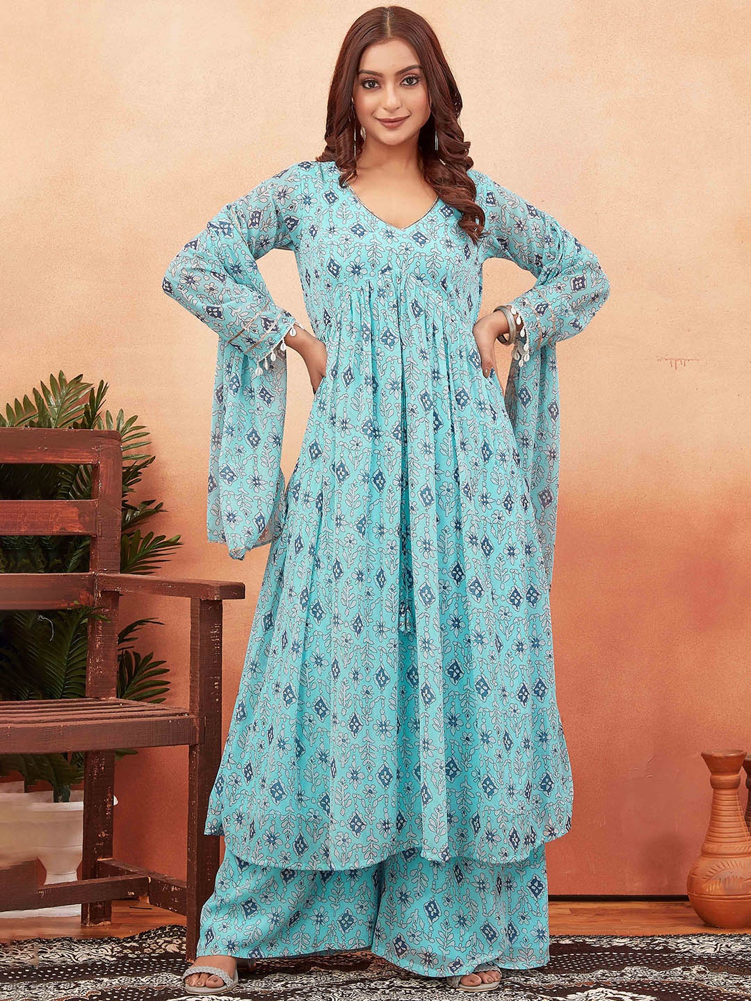 

ODD BY chansi TRENDZ Floral Printed Gotta Patti Anarkali Kurta With Palazzos & Dupatta, Blue