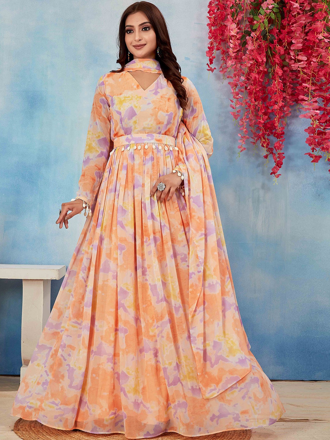 

ODD BY chansi TRENDZ Women Printed Ethnic Gown with Dupatta & Belt, Peach