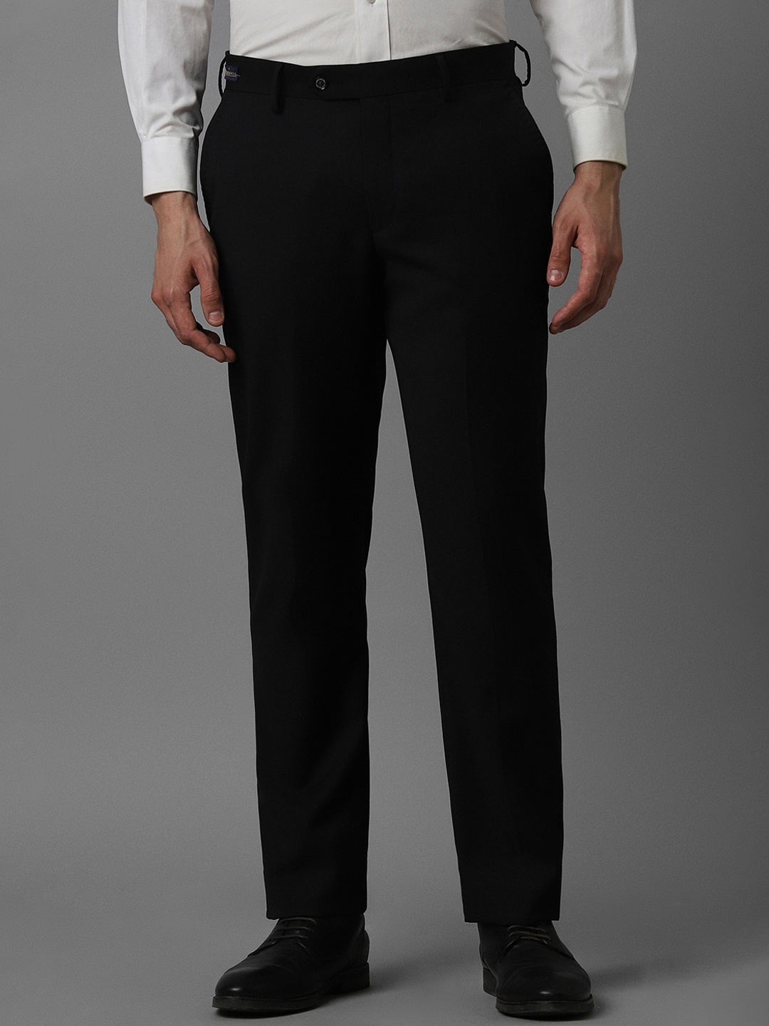 

Louis Philippe Men Slim Fit Formal Trousers, Black