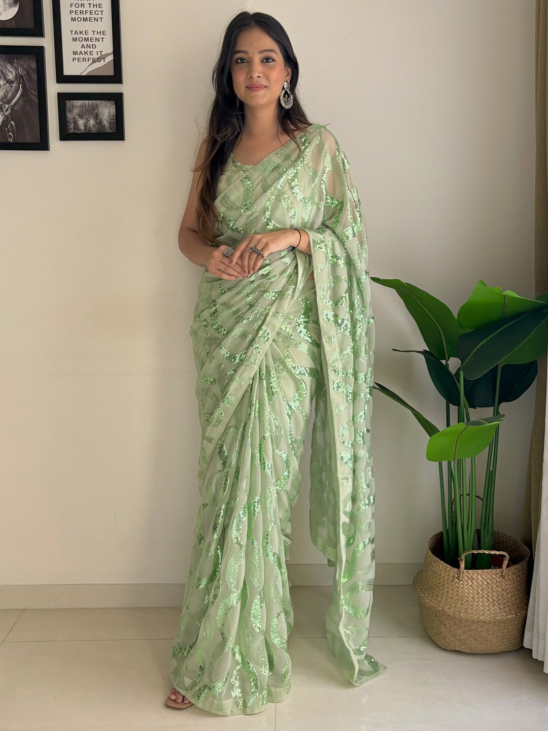 

Anouk Embellished Sequinned Pure Georgette Saree, Green