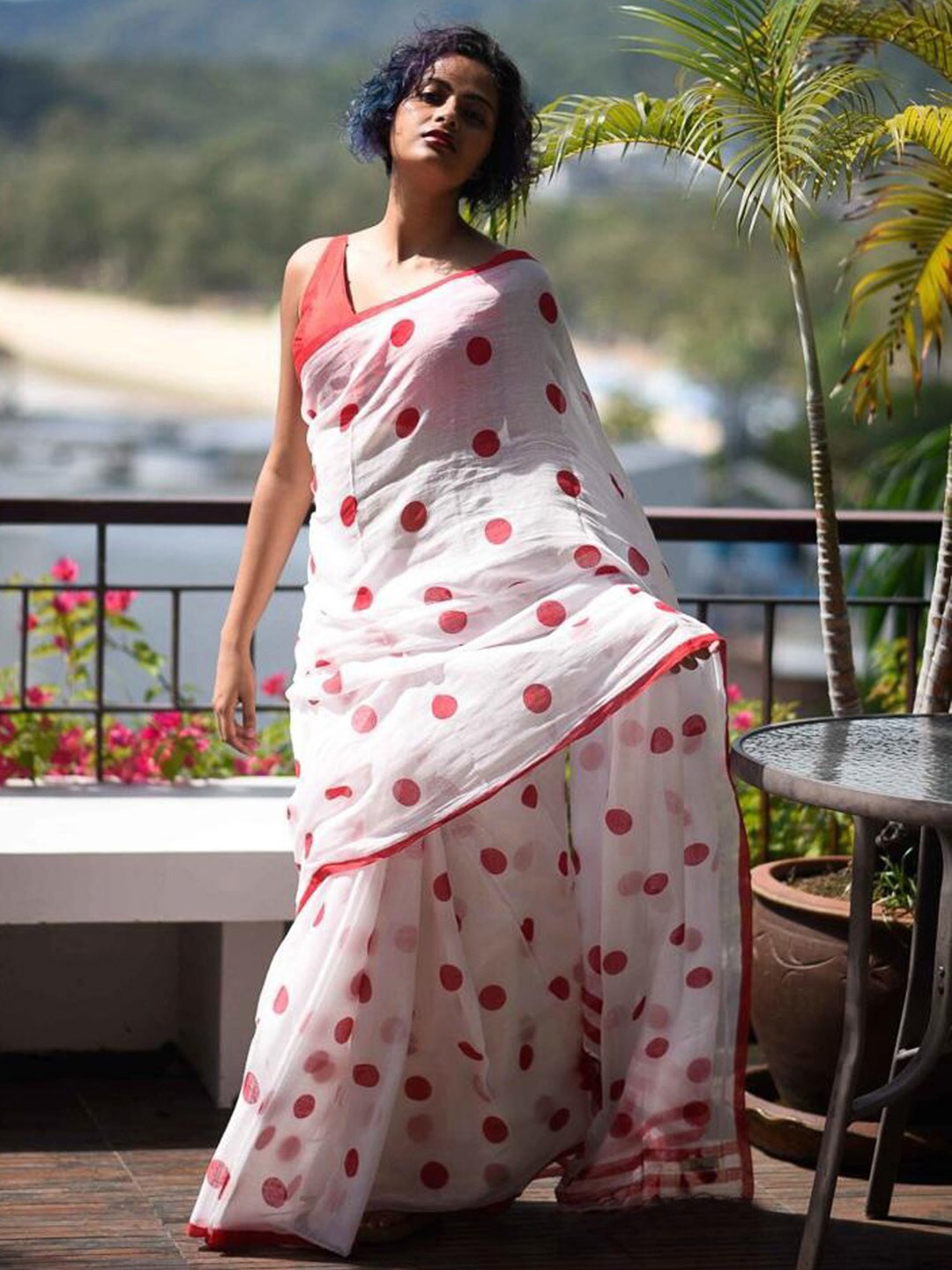 

Anouk Polka Dot Printed Pure Cotton Block Print Saree, White