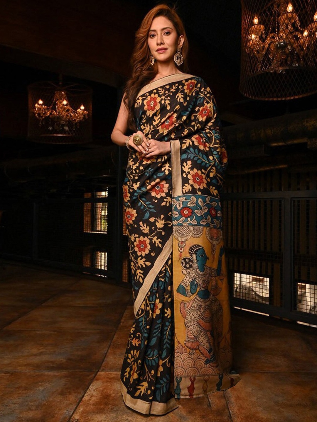 

Anouk Black Floral Printed Zari Pure Cotton Baluchari Saree