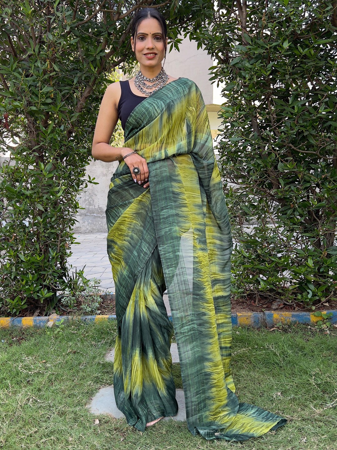 

Anouk Abstract Printed Saree, Green