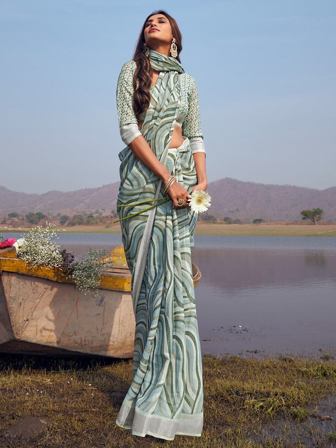 

Anouk Green Abstract Printed Pure Cotton Sungudi Saree, Sea green