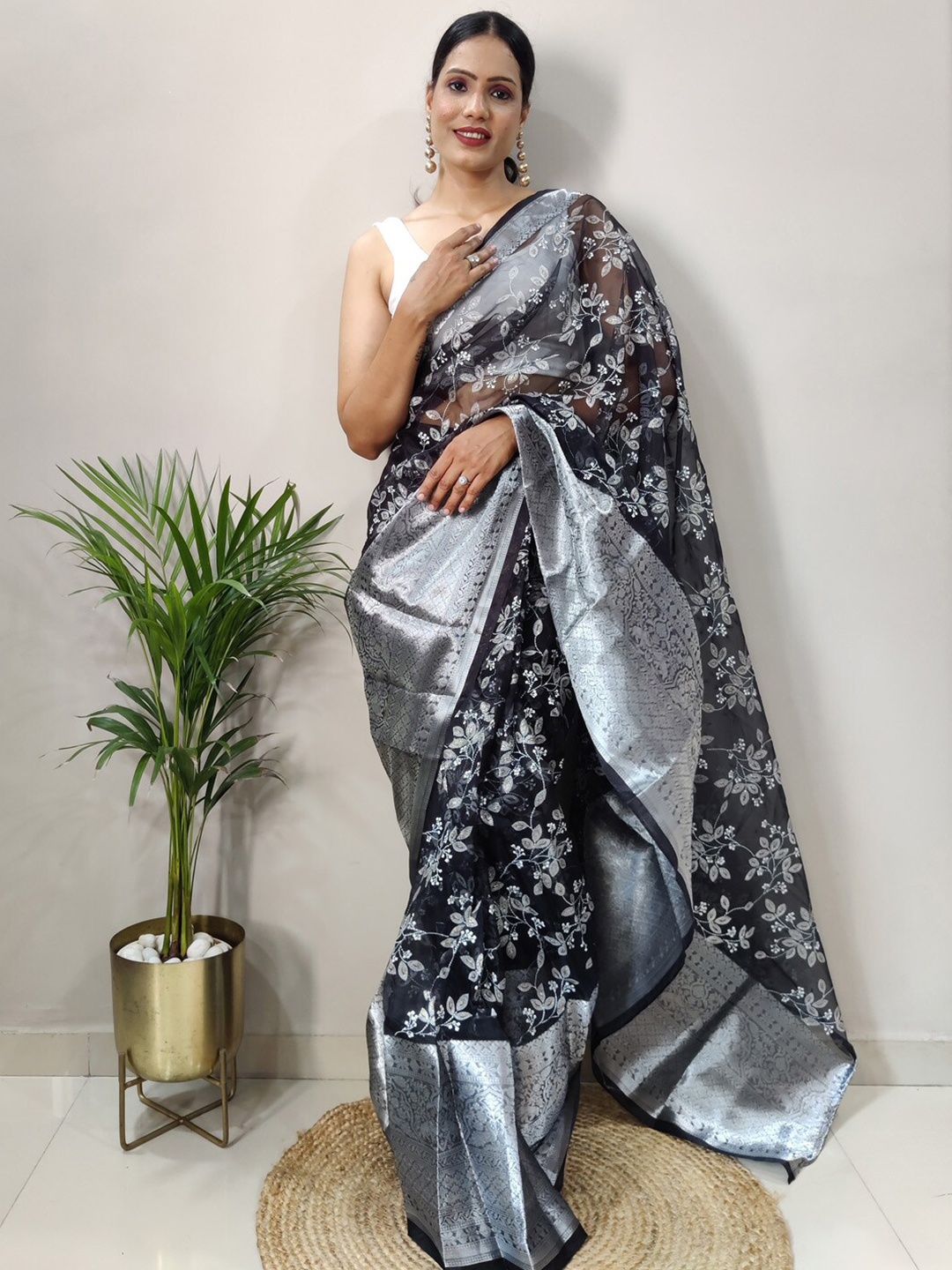 

KALINI Floral Zari Organza Saree, Black