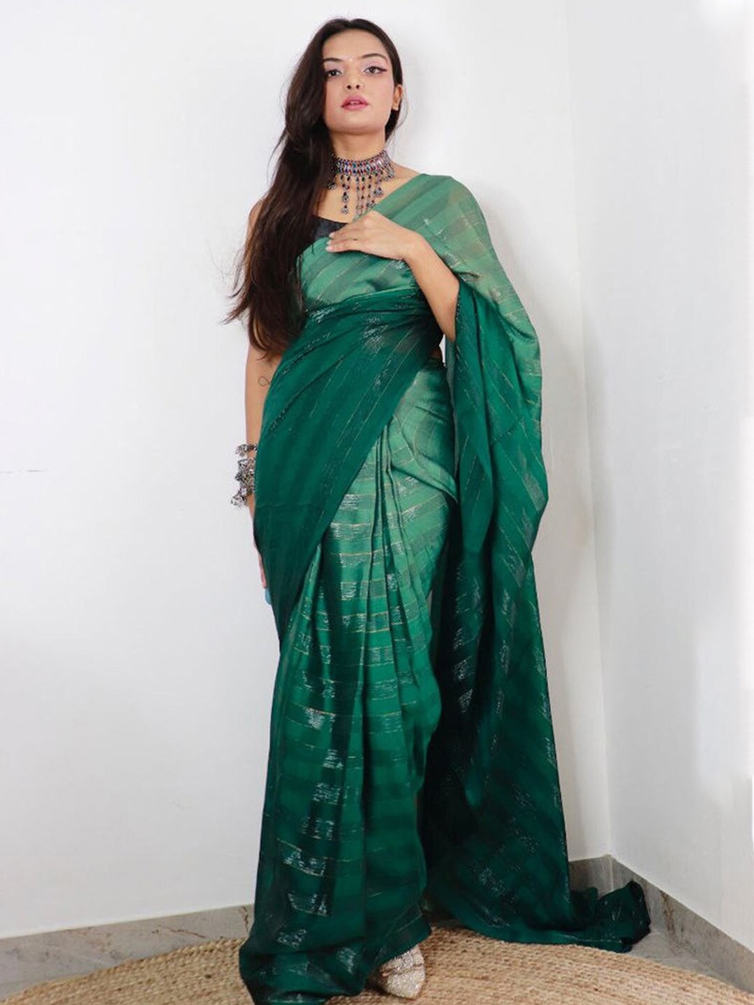 

KALINI Striped Printed Saree, Green