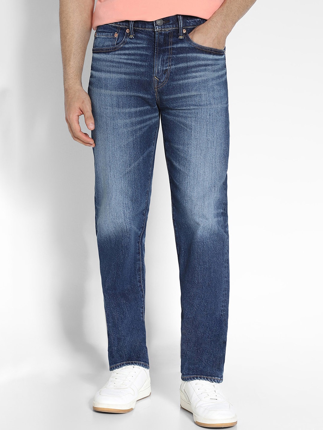 

AMERICAN EAGLE OUTFITTERS Men Straight Fit Clean Look Heavy Fade Stretchable Jeans, Blue