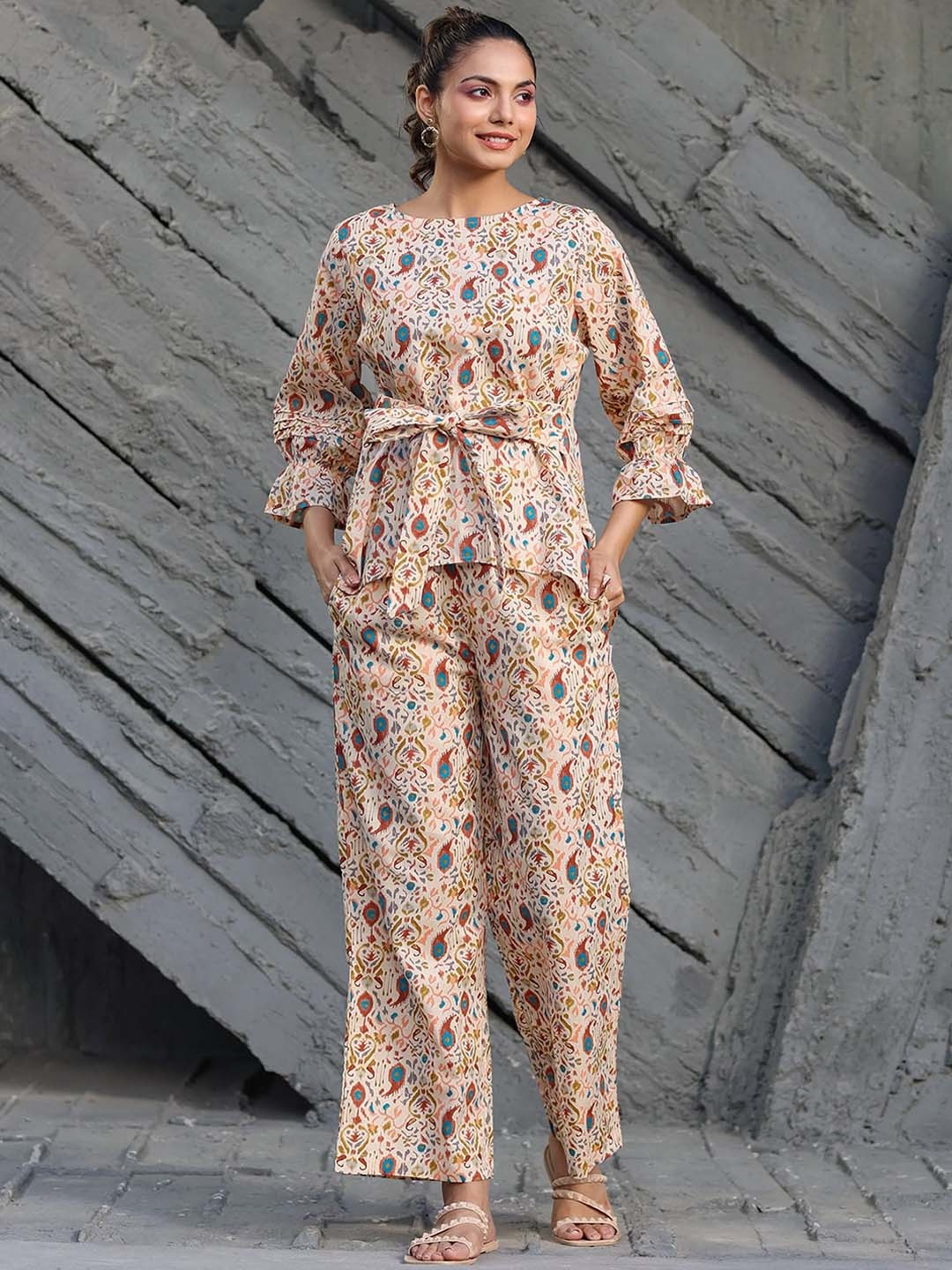 

ODETTE Printed Top With Trousers, Beige