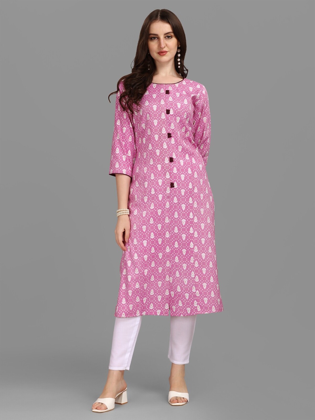

Growdamy Floral Printed Round Neck Regular Sleeves Straight Kurta, Pink