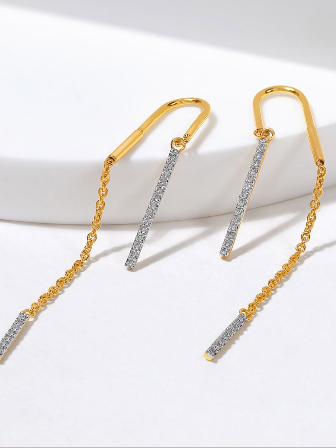 

CANDERE A KALYAN JEWELLERS COMPANY BIS Hallmark 18KT (750) Gold Diamond Earrings-2.3 gm