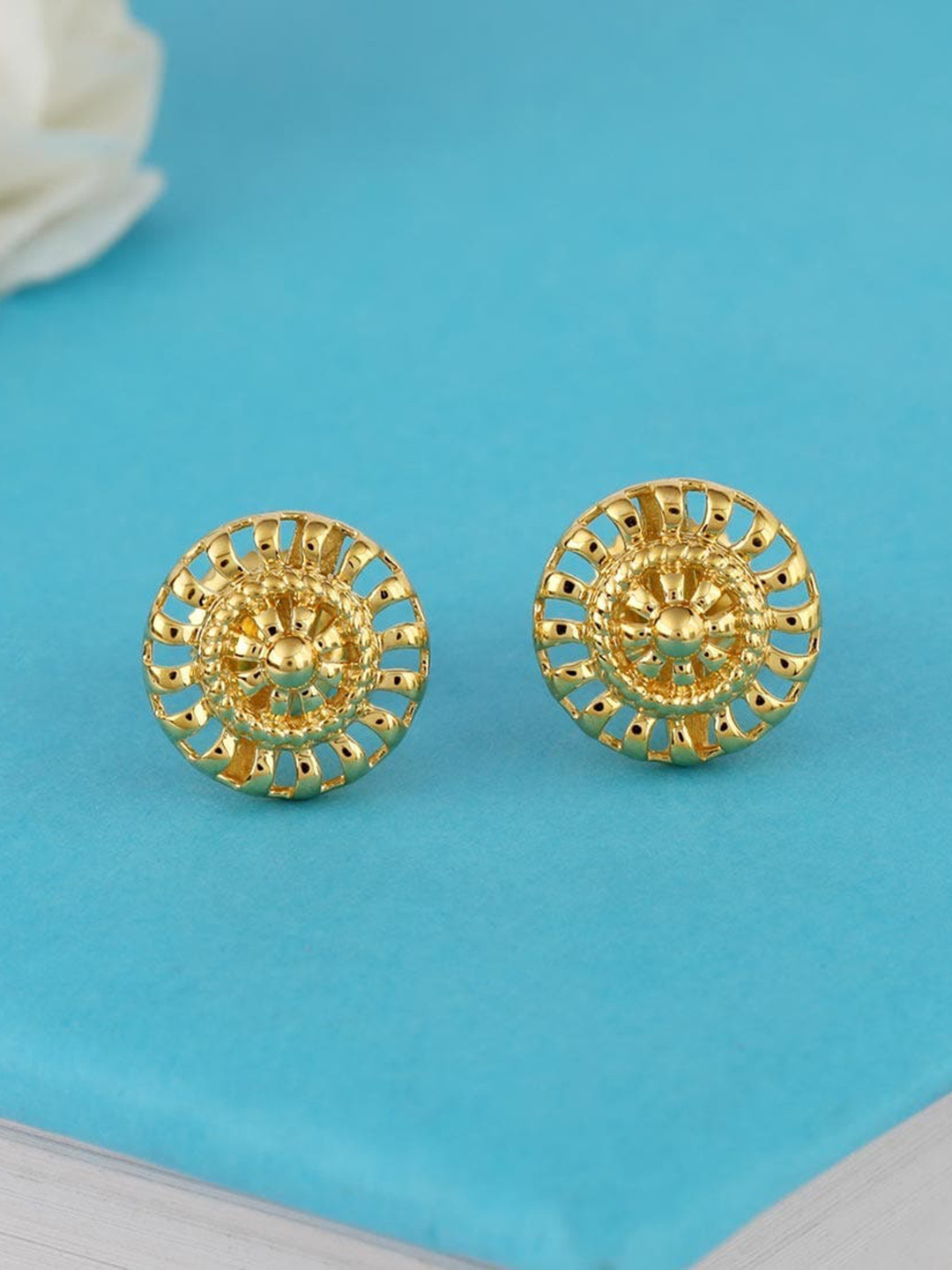 

CANDERE A KALYAN JEWELLERS COMPANY 18KT (750) BIS Hallmark Gold Stud Earrings-2.24 gm