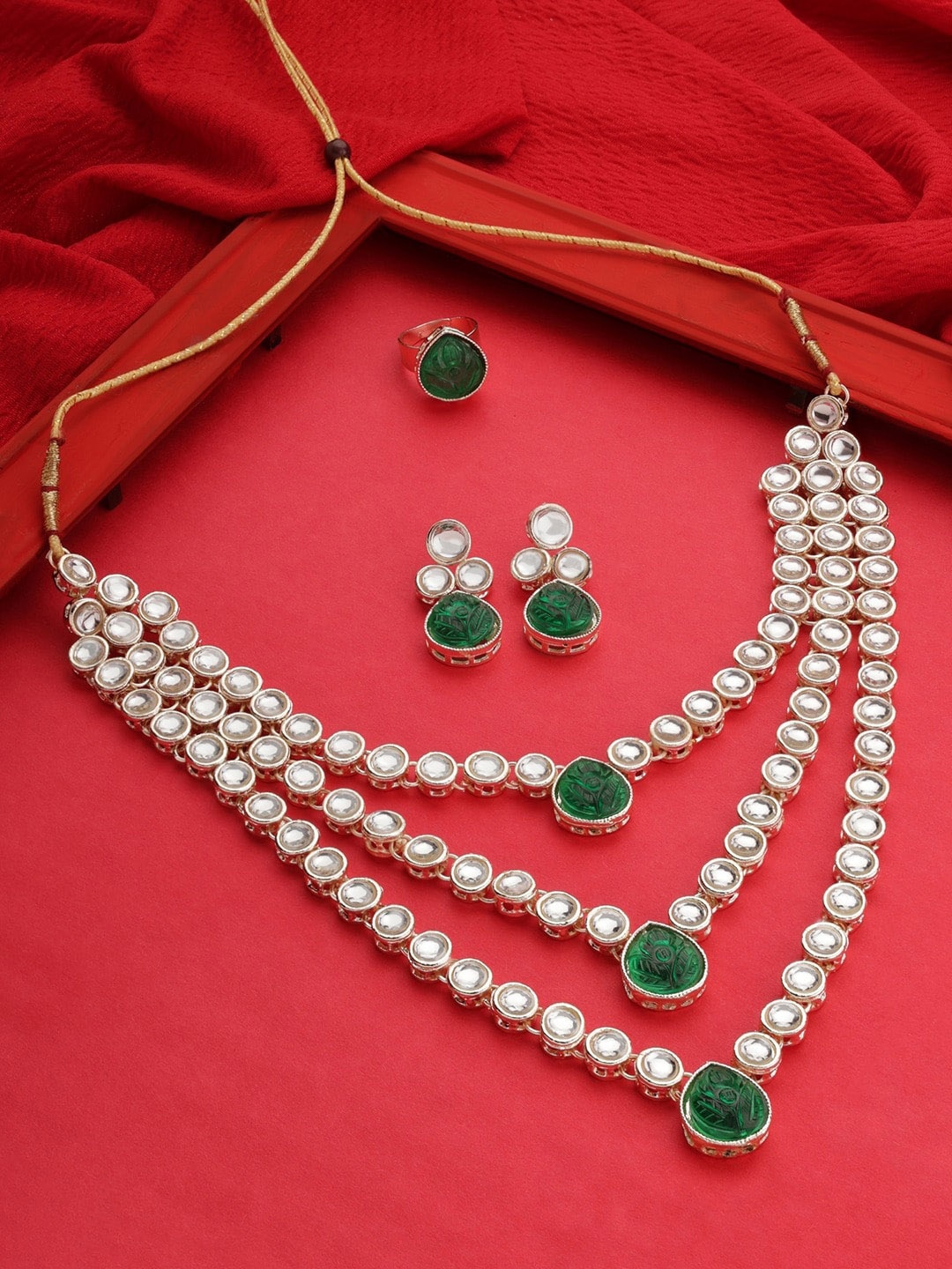 

AMI Gold-Plated Kundan-Studded Jewellery Set