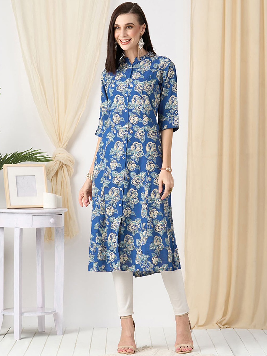 

ODETTE Mandarin Collar Short Sleeves Ethnic Printed Straight Kurta, Blue