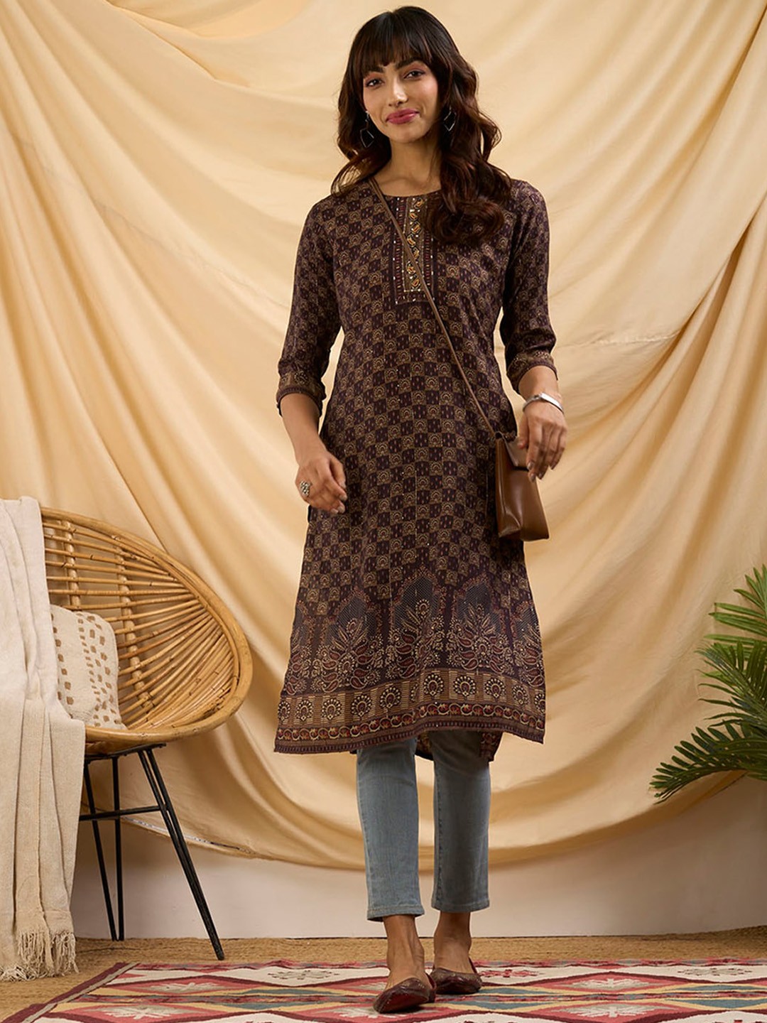 

ODETTE Round Neck Ethnic Motifs Printed Cotton Straight Kurta, Purple