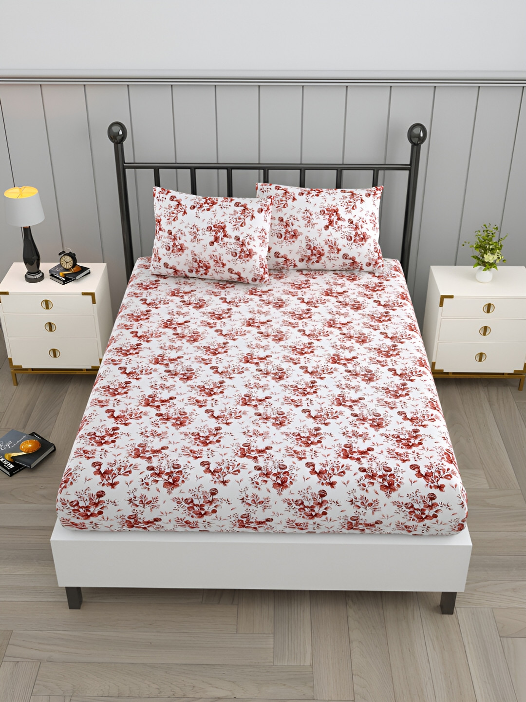 

EverHOME White & Red Floral Cotton 160 TC Queen Bedsheet With 2 Pillow Covers
