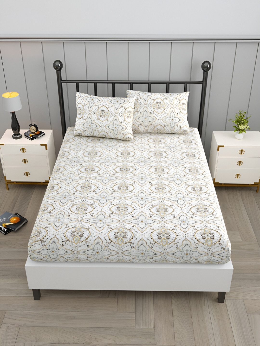 

EverHOME White & Brown Ethnic Motifs 160 TC Cotton Queen Bedsheet with 2 Pillow Covers
