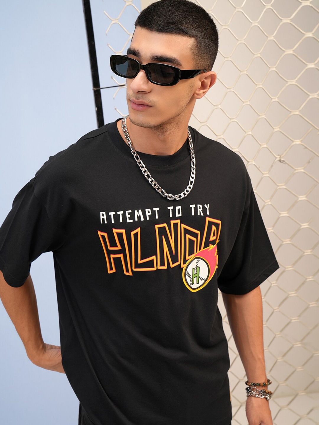

HIGHLANDER Typography Puff Printed Drop-Shoulder Sleeves Oversized T-shirt, Black