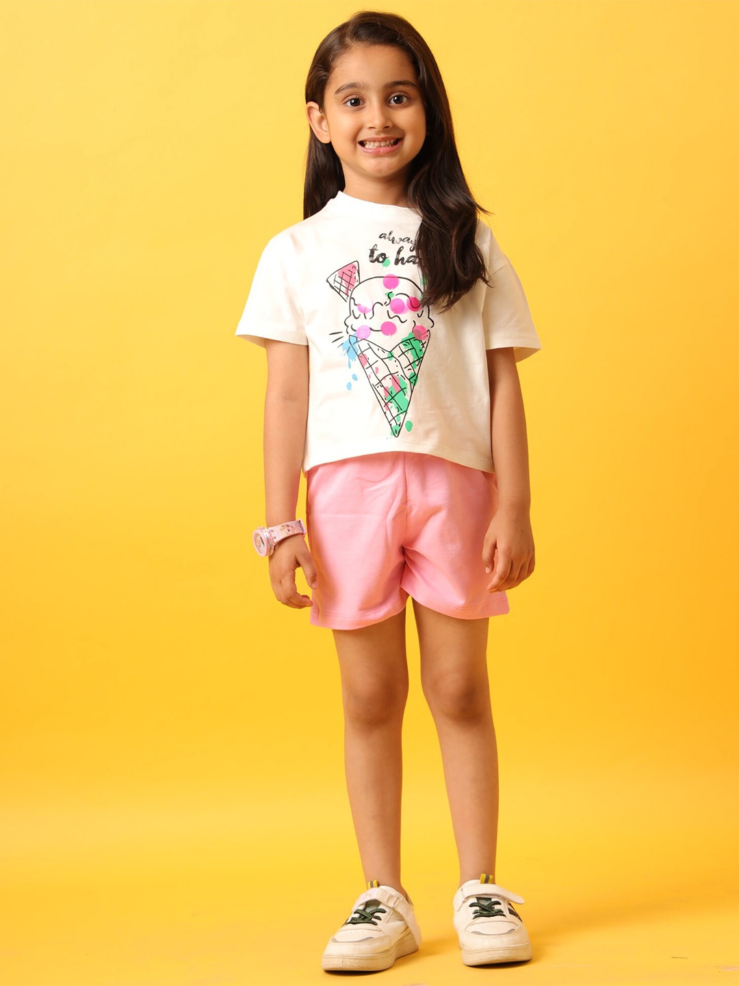 

Anthrilo Girls Round Neck Short Sleeves T-shirt & Short Clothing Set, Pink