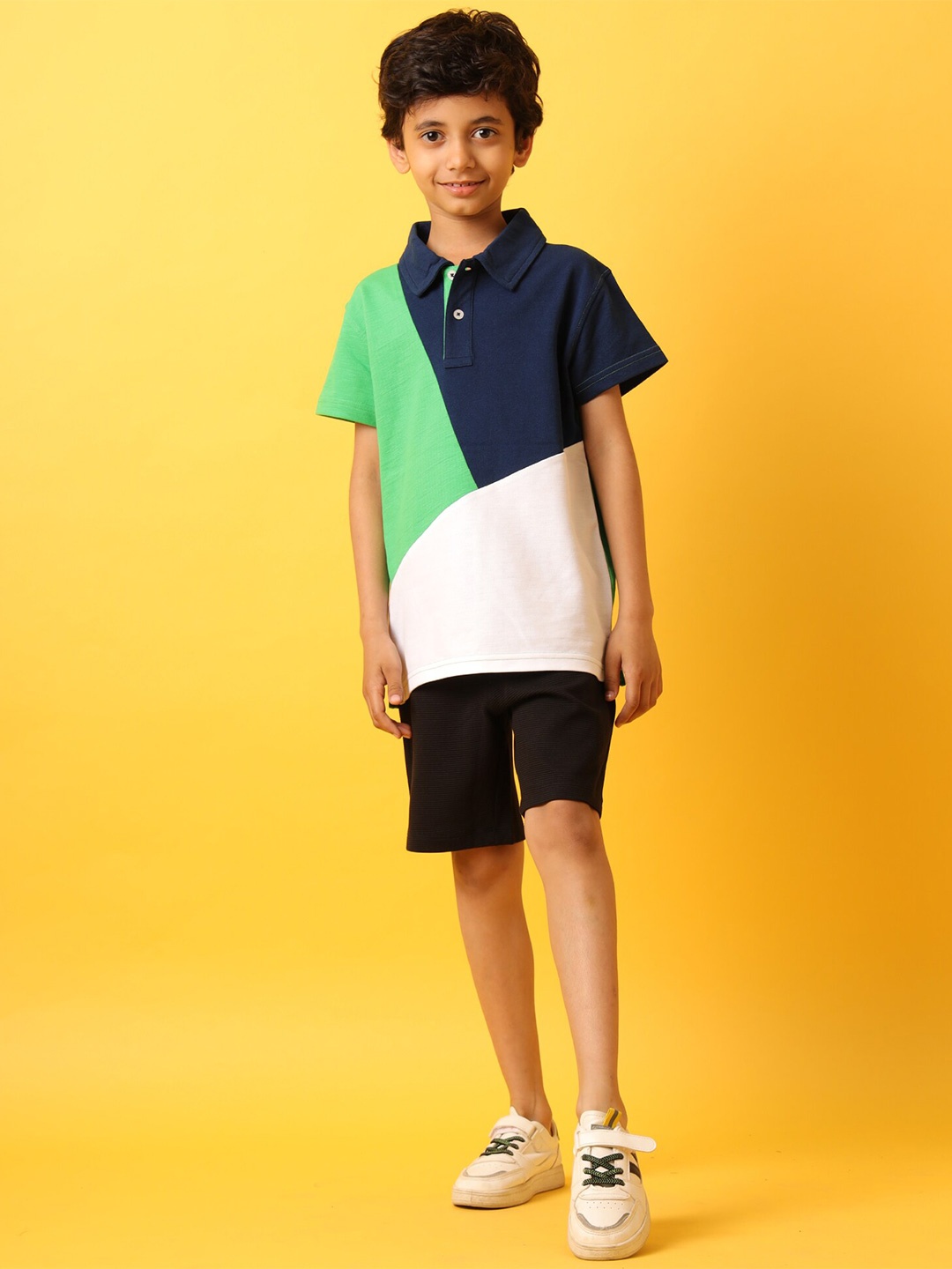 

Anthrilo Boys Colourblocked T-shirt & Shorts Clothing Set, Navy blue
